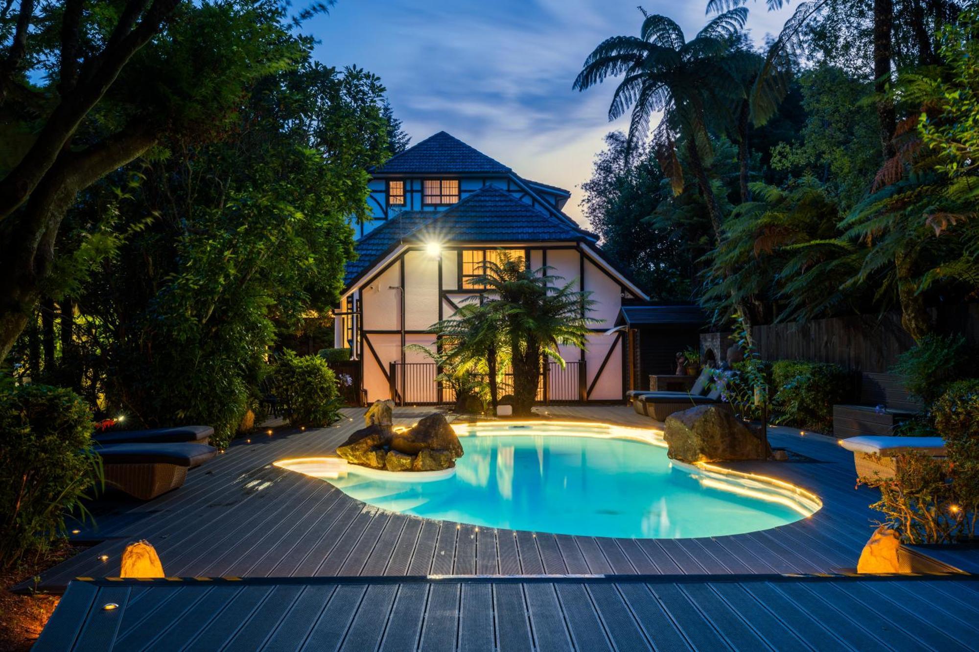 Hana Lodge Роторуа Экстерьер фото