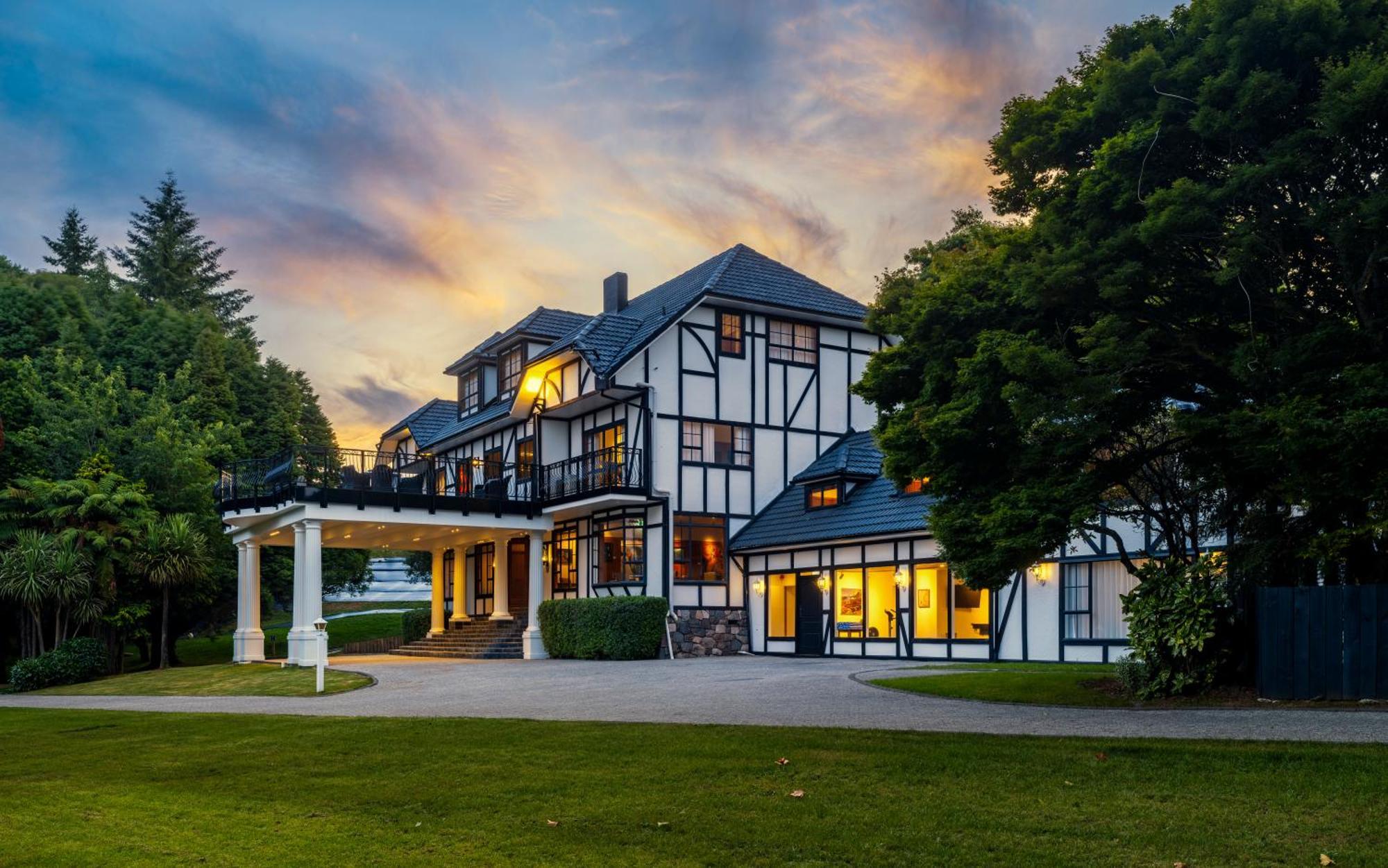 Hana Lodge Роторуа Экстерьер фото